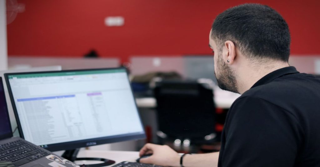 Expert SRE & DevOps for Real-time Marketplace Reliability