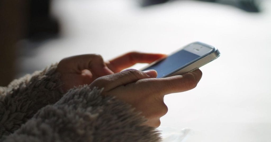 Saiba o que a IA do WhatsApp faz e como ela pode transformar o atendimento da sua empresa com respostas rápidas e automação inteligente.