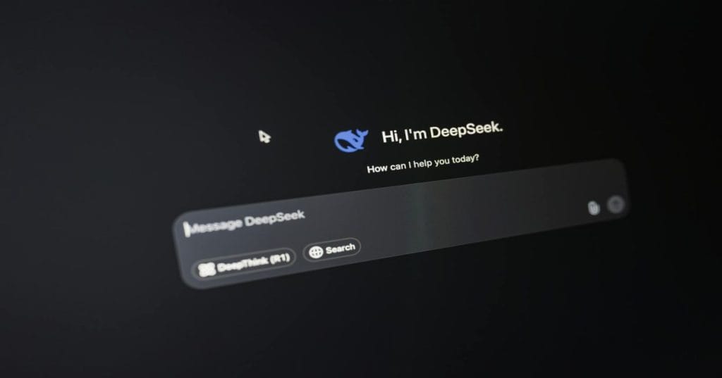 Descubra como transformar menus USSD estáticos em experiências interativas e personalizadas usando Inteligência Artificial, Python e Automação. Aumente o engajamento e a eficiência.