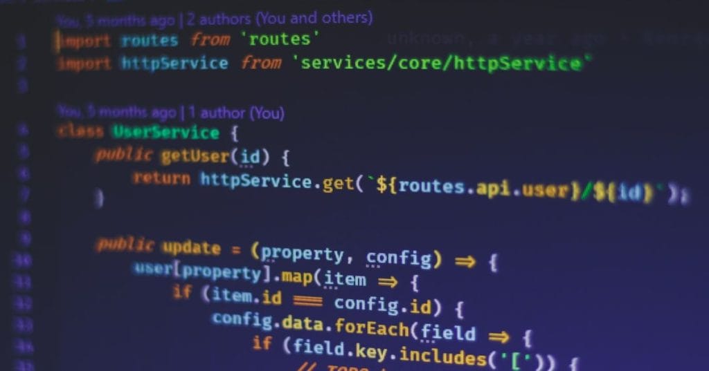 Aprenda a criar robôs educacionais inteligentes com IA e Python para apoiar alunos em matemática e ciências. Veja como a tecnologia pode transformar o ensino.