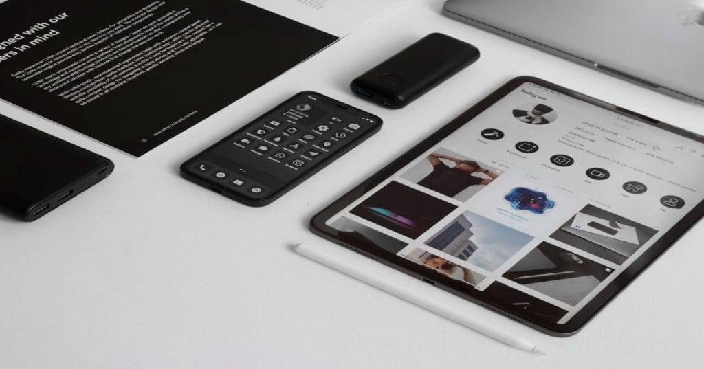 Descubra como replicar um site de produto único no WooCommerce, implementando design, fluxo e uma calculadora de preço personalizada para sua loja virtual.