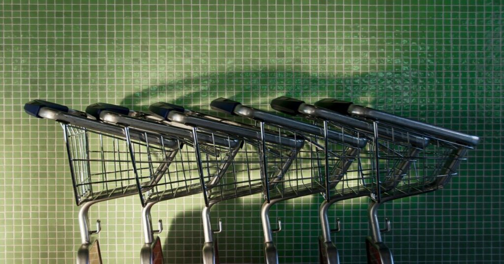 Aprenda a otimizar a sincronização Printful e o SEO da sua loja Shopify. Configure corretamente e aumente a visibilidade dos seus produtos no ecossistema Shopify.