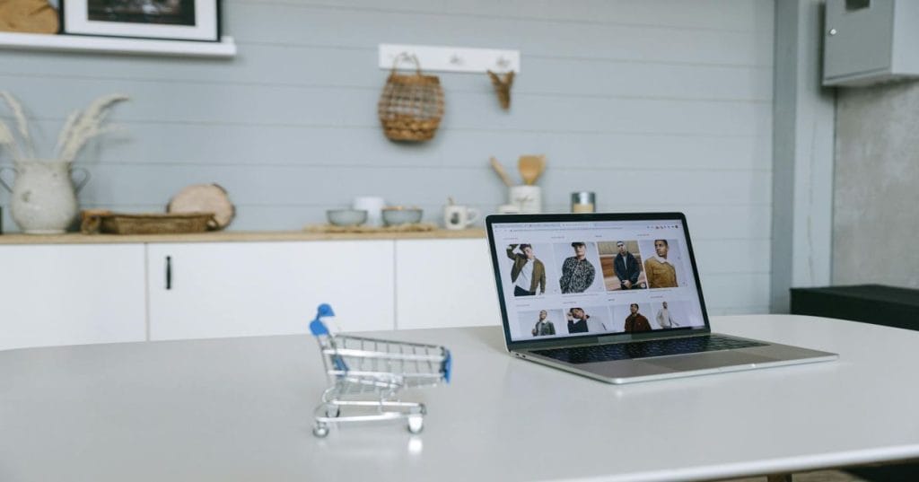 Descubra como otimizar sua loja WooCommerce de peças automotivas com plugins e hooks estratégicos, transformando-a em uma plataforma completa, eficiente e pronta para as vendas. Soluções WordPress para e-commerce especializado.