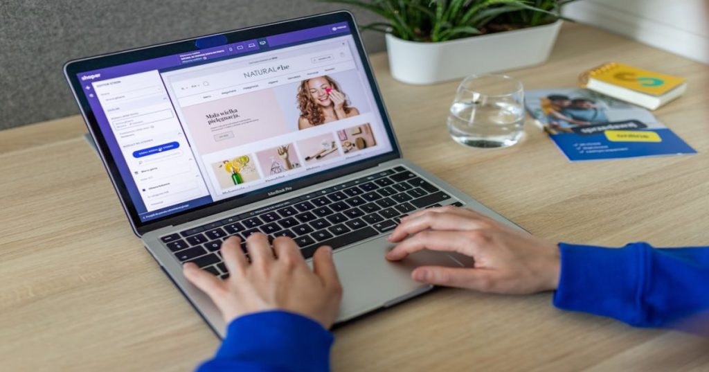 Como Integrar ERP Legado ao Shopify Plus Usando Custom Apps e GraphQL