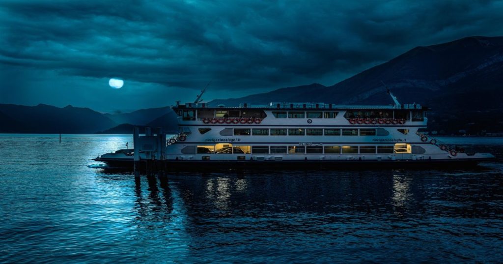 Aprenda a diagnosticar gargalos, estruturar índices no MySQL e aplicar boas práticas de PDO no PHP para acelerar os tempos de resposta do seu sistema.
