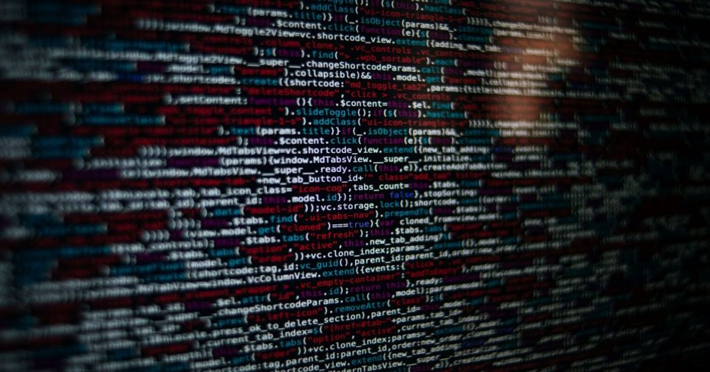 Aprenda a identificar e corrigir gargalos de performance em sistemas PHP e MySQL. Descubra boas práticas de arquitetura, índices e código limpo.