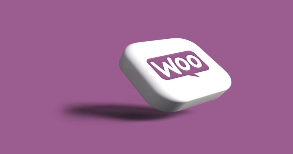 Entenda como otimizar a gestão de estoque do seu WooCommerce integrando-o ao seu ERP em tempo real através de hooks nativos e processamento assíncrono.