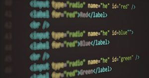 Aprenda a estruturar um sistema de sincronização de estoque robusto utilizando PHP 8 e transações seguras no MySQL para evitar duplicidade de vendas.