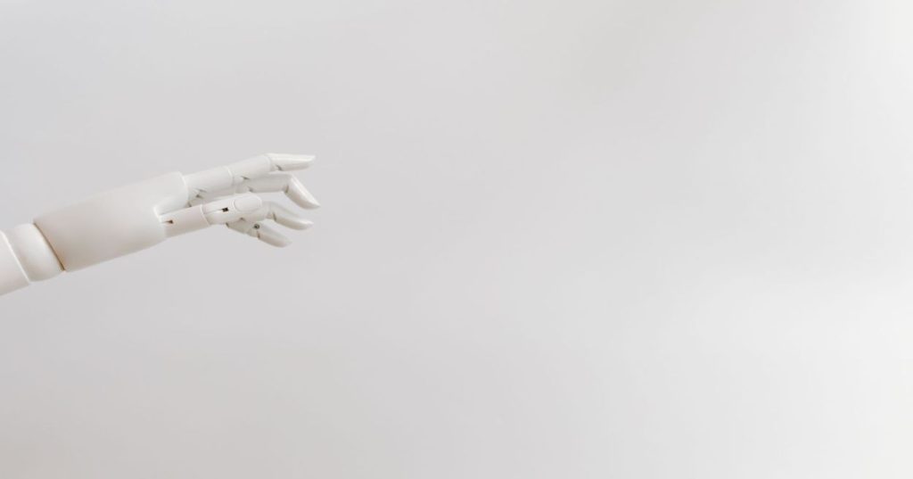 Vale a pena usar IA gratuita no escritório? Como programador, comparo as opções gratuitas e pagas de Inteligência Artificial para contadores e revelo o melhor caminho.
