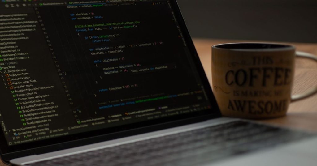 Aprenda a construir um pipeline eficiente para extrair e estruturar dados de documentos não estruturados usando Python, OCR e modelos de linguagem (LLMs).
