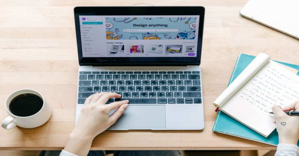Aprenda a aplicar regras de validação, descontos e restrições no checkout do Shopify utilizando Shopify Functions e Checkout Extensibility com segurança e alta performance.