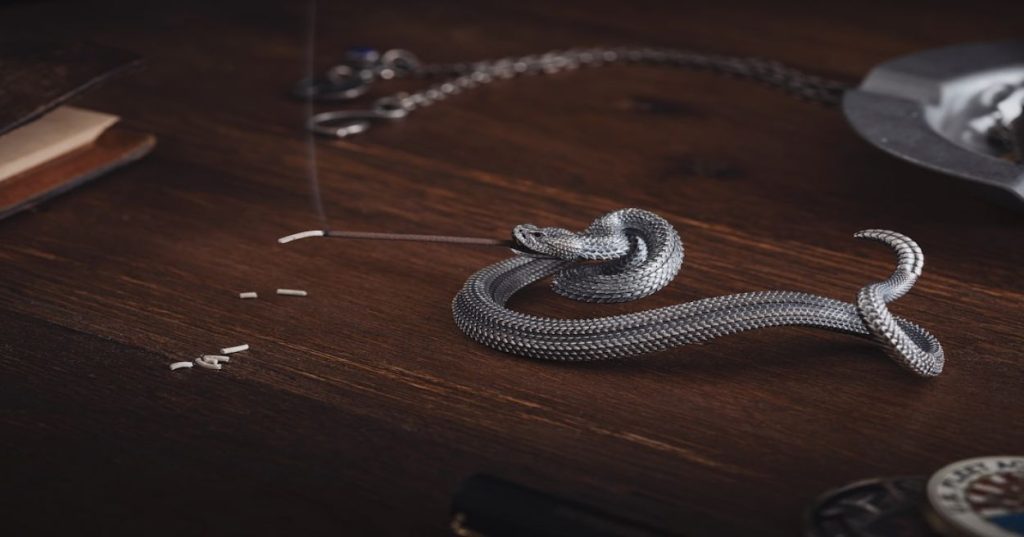 Aprenda a arquitetar uma aplicação multi-tenant de web scraping e geração de leads em Python com foco em isolamento de dados, filas e escalabilidade.