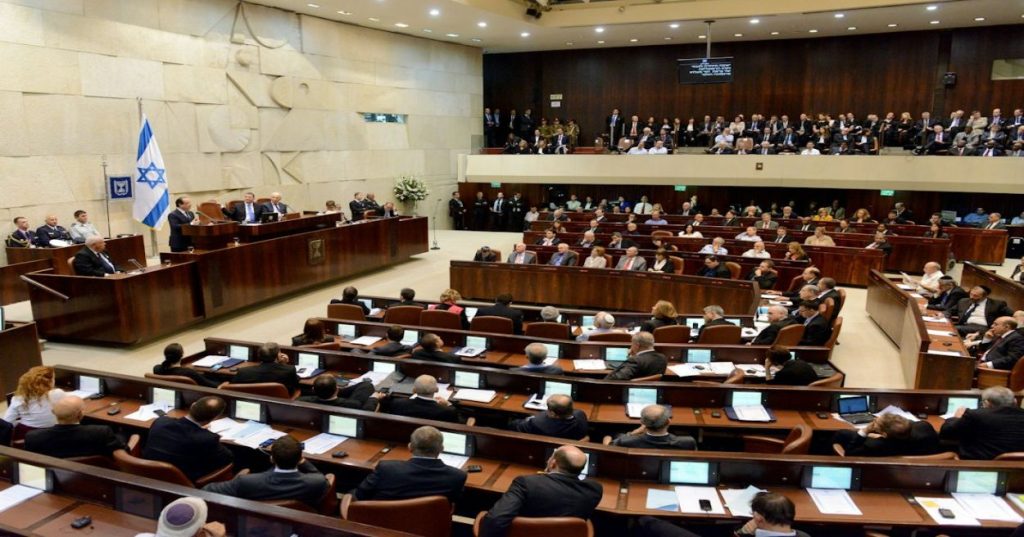 Aprenda a estruturar uma auditoria de segurança em aplicações web, identificando falhas lógicas, corrigindo brechas e aplicando hardening de ponta a ponta.