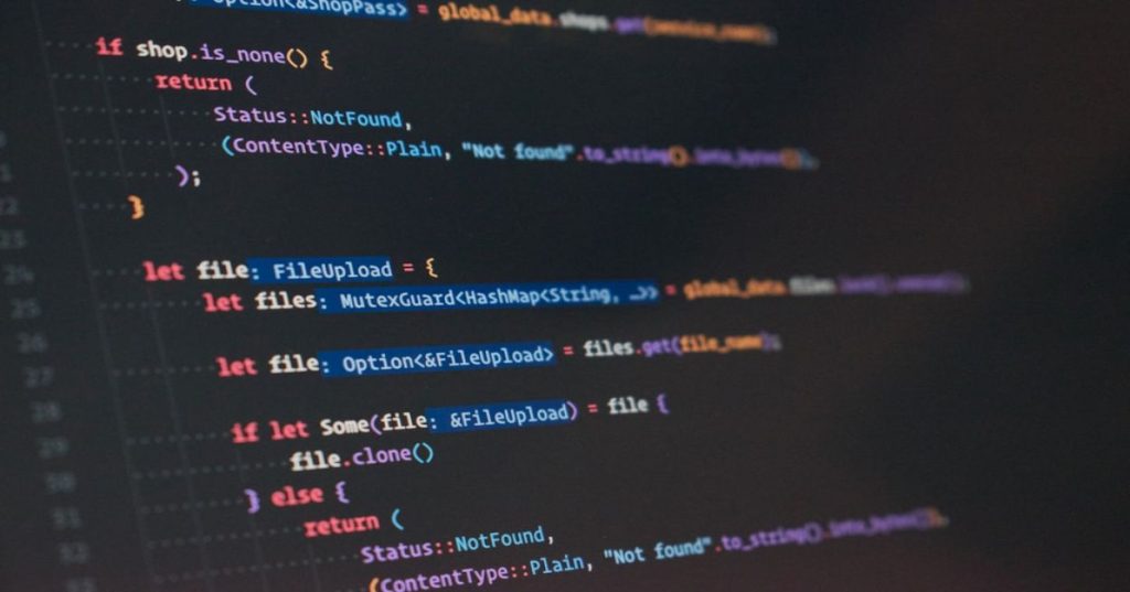 Aprenda a estruturar um agente em Python para automação de emails no Outlook com IA, integrando Microsoft Graph API e LLMs para gerenciar fluxos e campanhas.