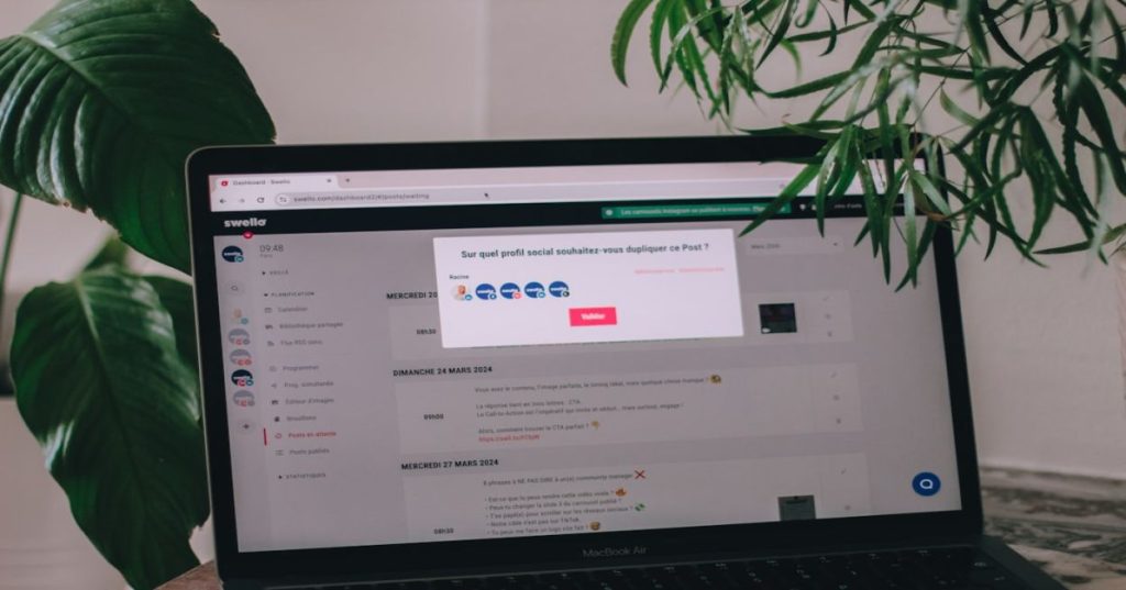 Aprenda a integrar SEO técnico, arquitetura de conteúdo e autoridade em uma estratégia de SEO multifacetada para garantir tráfego orgânico escalável.