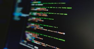 Aprenda a implementar detecção de anomalias em redes de sensores sem fio utilizando Python, engenharia de atributos temporais e Machine Learning.