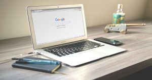 Aprenda a transformar o lançamento de novos produtos em seu e-commerce em tráfego orgânico qualificado com técnicas avançadas de SEO técnico e on-page.