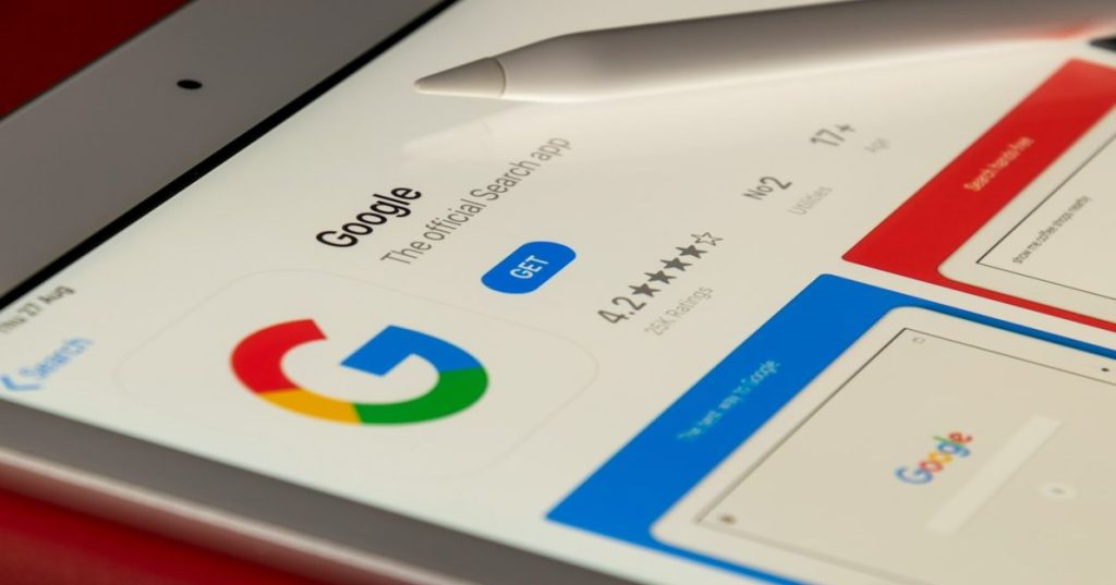 Aprenda a estruturar o SEO para e-commerce GoDaddy. Guia técnico cobrindo on-page, Search Console, dados estruturados e indexação de produtos.