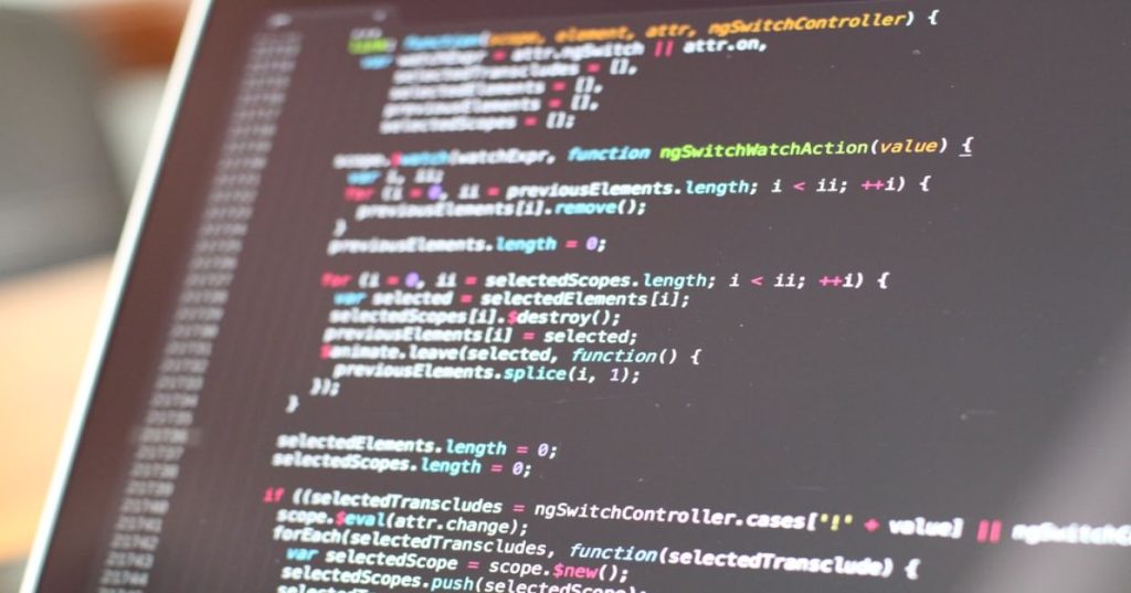 Aprenda a planejar a estrutura de SEO para blog corporativo, integrando arquitetura técnica, Schema markup e Core Web Vitals para atrair leads.