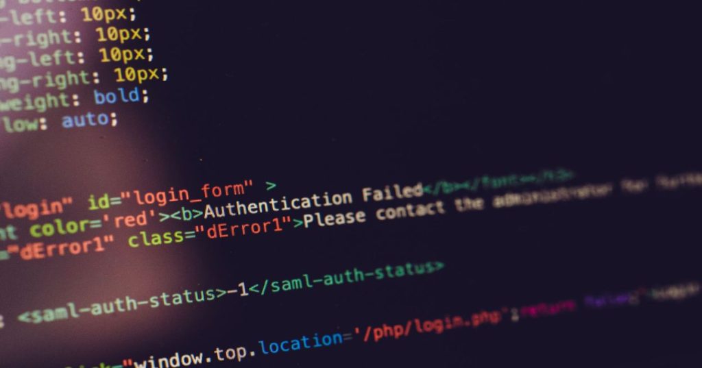 Aprenda a estruturar um formulário de cadastro full-stack eficiente, abordando validação de dados, segurança de credenciais e persistência no banco de dados.