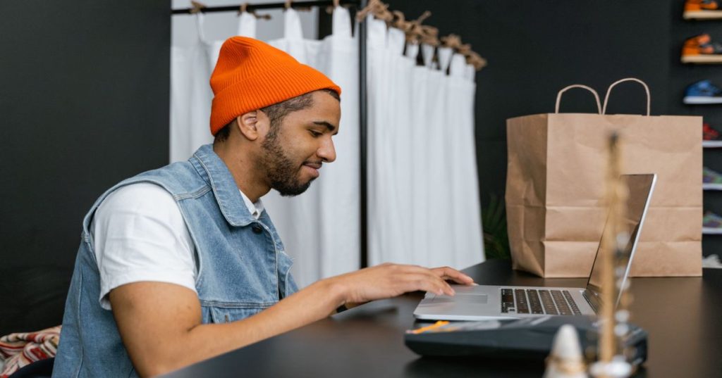 Aprenda a elevar a taxa de conversão em e-commerces de moda de luxo na Shopify sem comprometer a identidade visual e o valor percebido da marca.