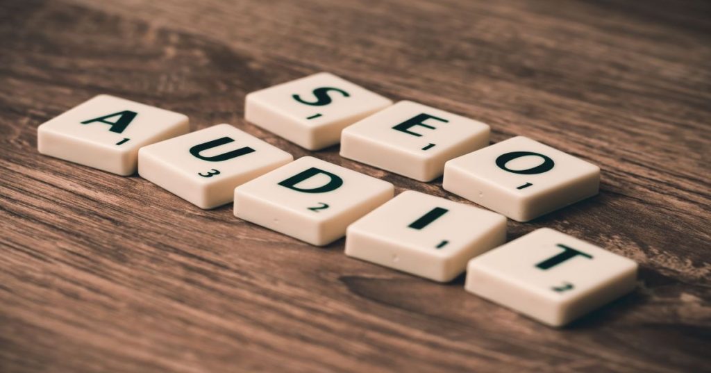 Aprenda a otimizar o SEO técnico e on-page de um portfólio de fotografia no WordPress. Melhore Core Web Vitals, indexação de imagens e dados estruturados.