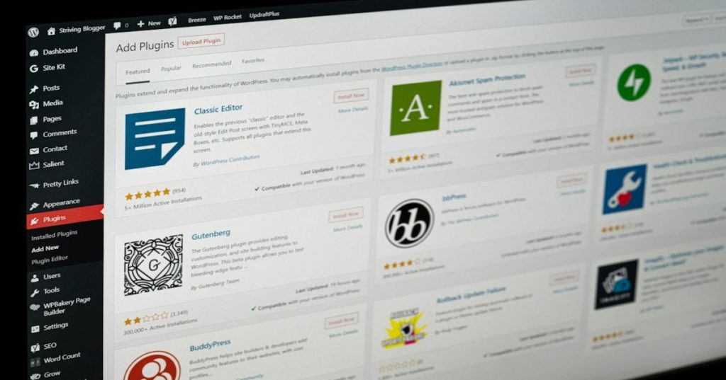 Planeje seu redesign e rebranding sem perder posições no Google. Veja práticas de redirecionamento 301, SEO on-page, Schema e migração técnica.