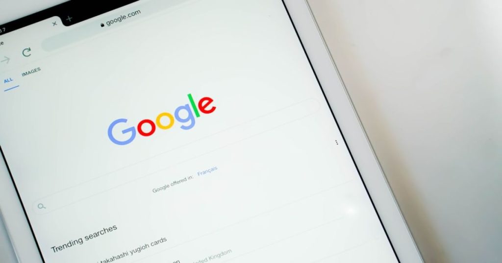 Aprenda como estruturar o SEO para serviços de TI e transformar a busca orgânica do Google no principal canal de geração de leads B2B da sua empresa.