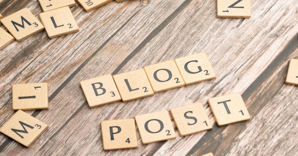 Aprenda a otimizar o SEO técnico para WordPress B2B. Domine arquitetura de catálogos de compras, schema markup, controle de indexação e performance.