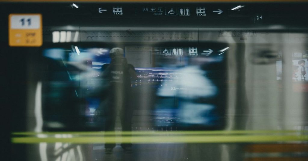 Aprenda a criar um fluxo no N8N integrado à Inteligência Artificial para gerenciar, aprovar e publicar conteúdos em múltiplos perfis de marcas simultaneamente.