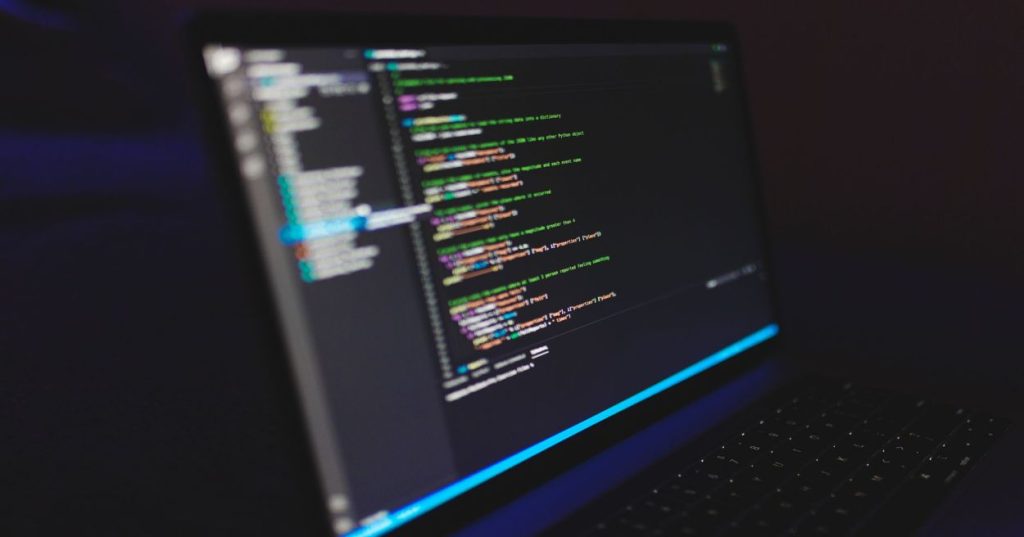Aprenda a configurar o Microsoft Windows para Inteligência Artificial, incluindo drivers de GPU, WSL2 e ambientes Python com aceleração de hardware.