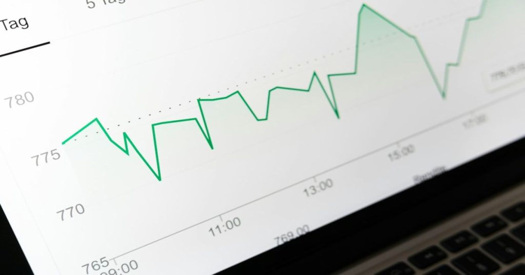 Aprenda a estruturar uma estratégia técnica de SEO para geração de leads B2B e transforme a busca orgânica em um motor contínuo de novos negócios.