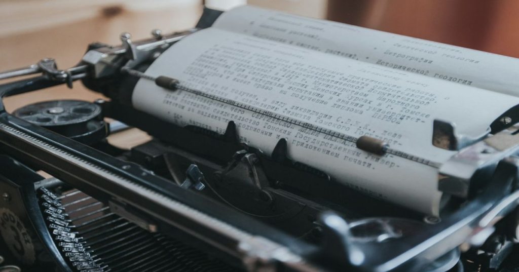 Descubra como aplicar copywriting SEO para alimentos e bebidas, unindo apelo sensorial, intenção de busca, dados estruturados e arquitetura técnica.