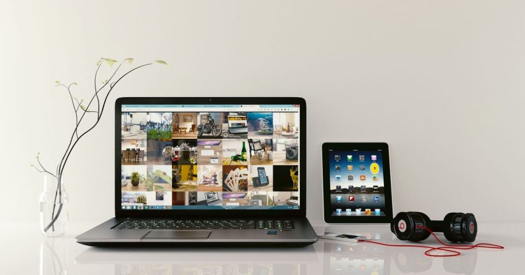 Aprenda a aplicar polimento de interface web B2B, estabelecendo design tokens, consistência visual e confiabilidade em sistemas com core funcional.