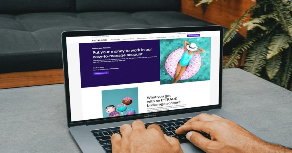 Aprenda como aplicar SEO local para restaurantes, otimizar avaliações no Google, implementar Schema markup e conquistar o topo do Local Pack.