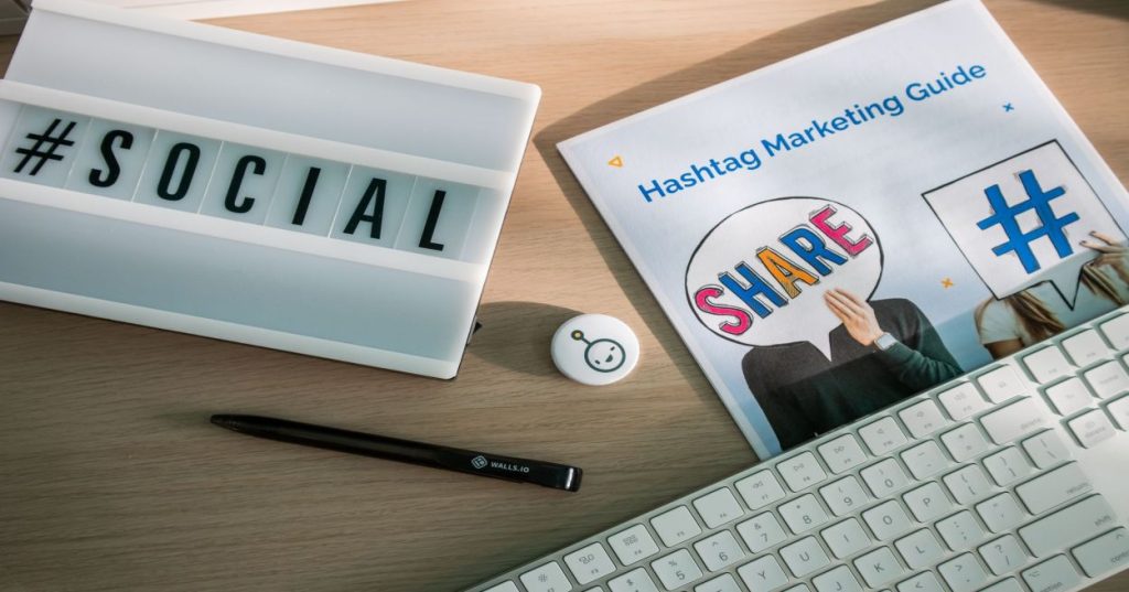 Aprenda a estruturar o SEO técnico e on-page de um novo site de mídia ou blog, unindo indexação rápida, dados estruturados e compartilhamento social eficiente.